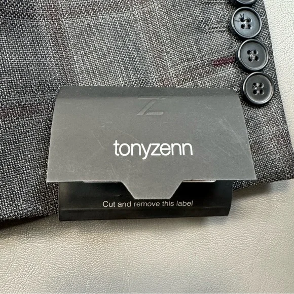 Tonyzenn 3-Piece Super 140’s Wool Slim Suit 40R 35x36 Unhemmed Gray NWT